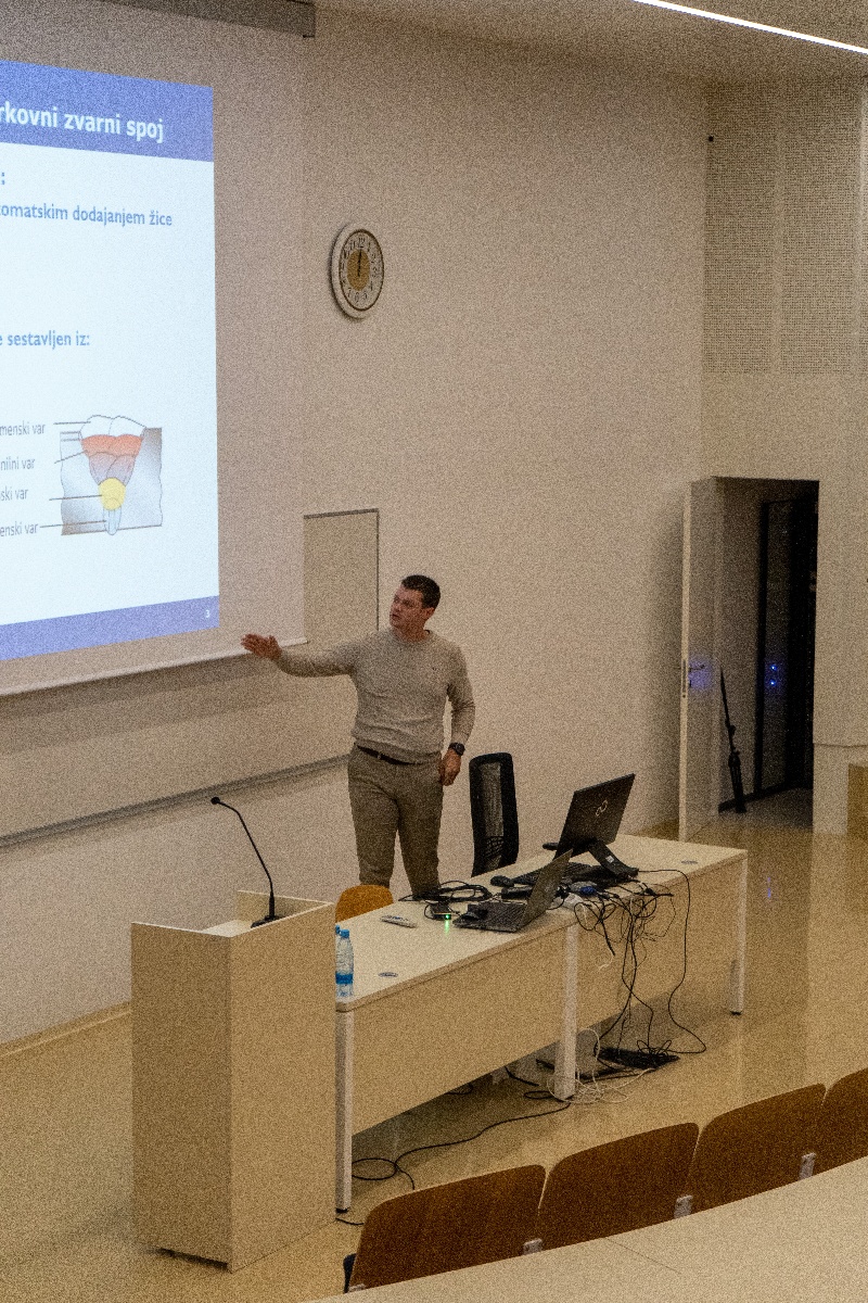 Autor: Marcel Hrovatič