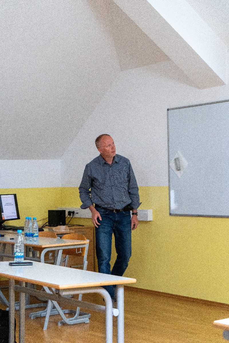 Autor: Marcel Hrovatič